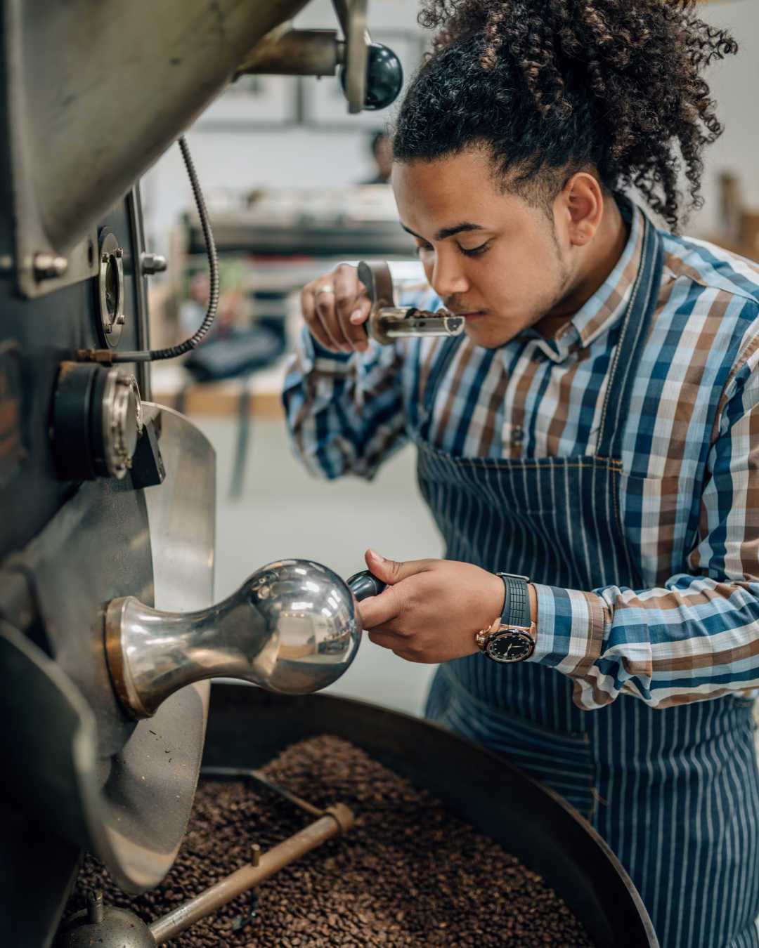 roasting coffee