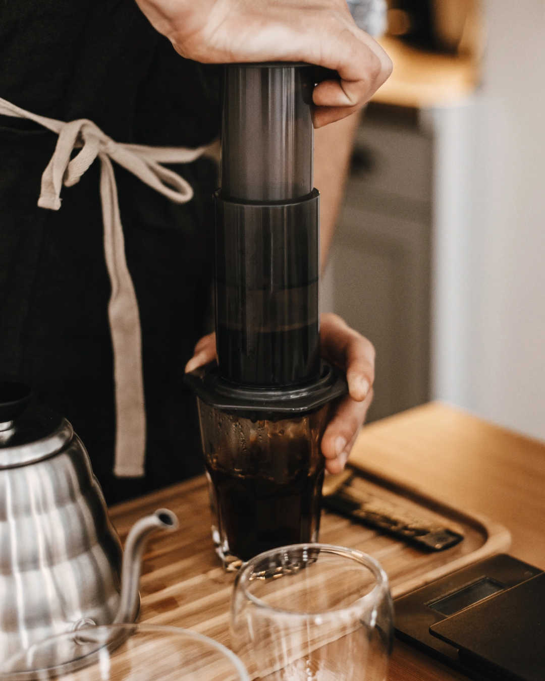 aeropress plunging