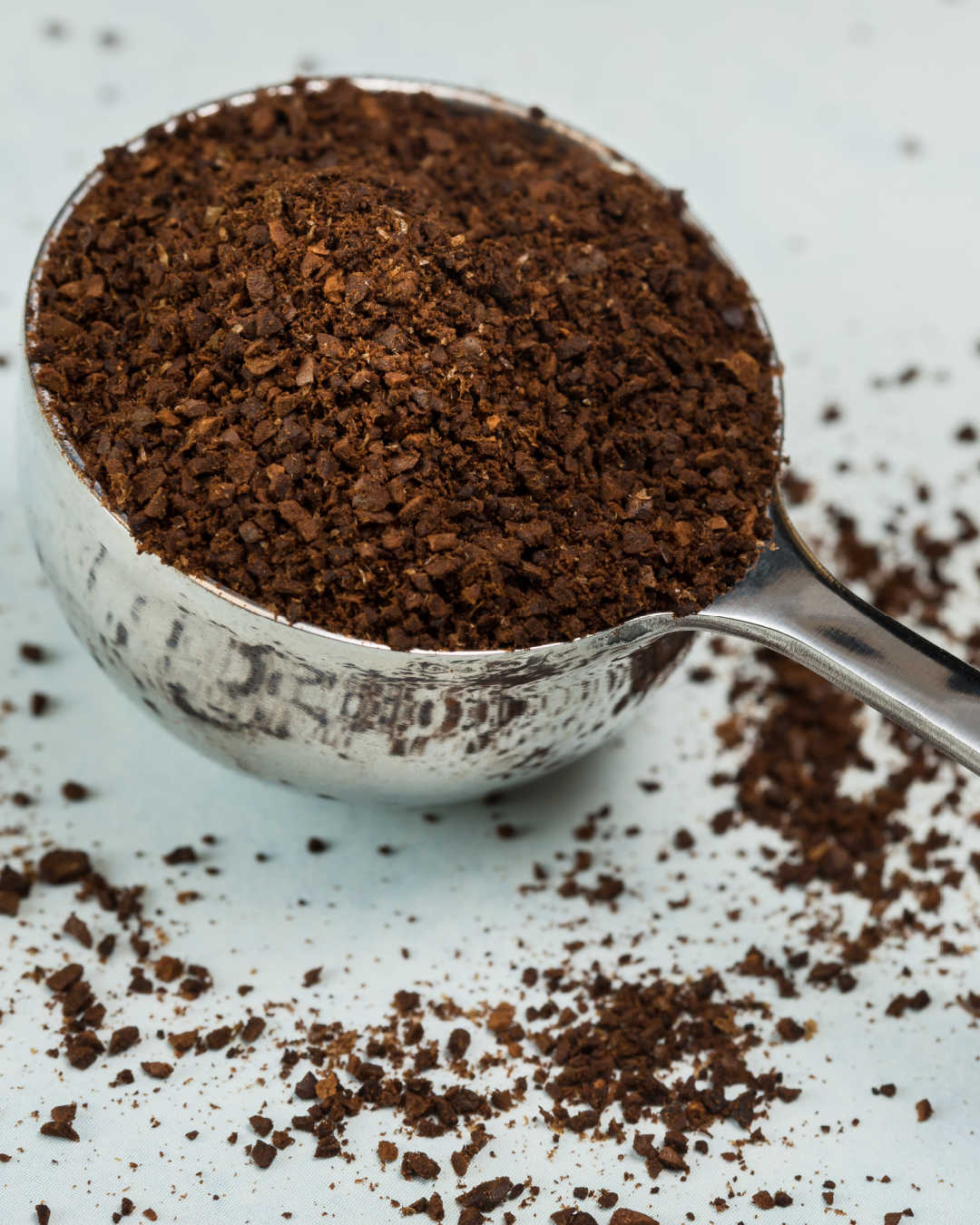 scoop of coffee grounds